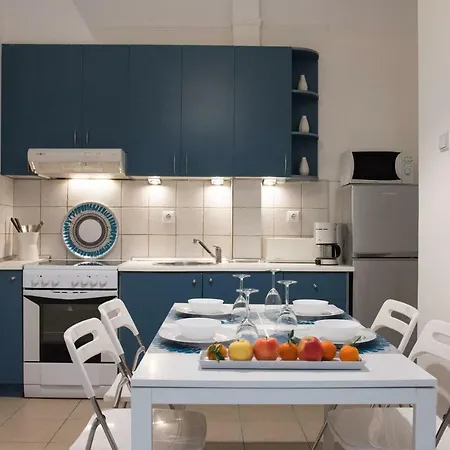 Iiyssia Apartment *